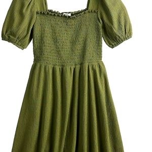 Puff sleeve baby doll dress